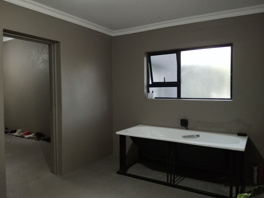 To Let 4 Bedroom Property for Rent in Cashan North West